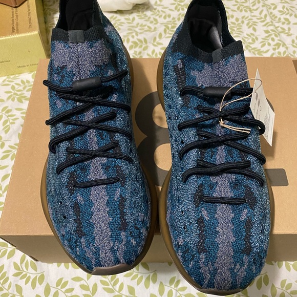 YEEZY
